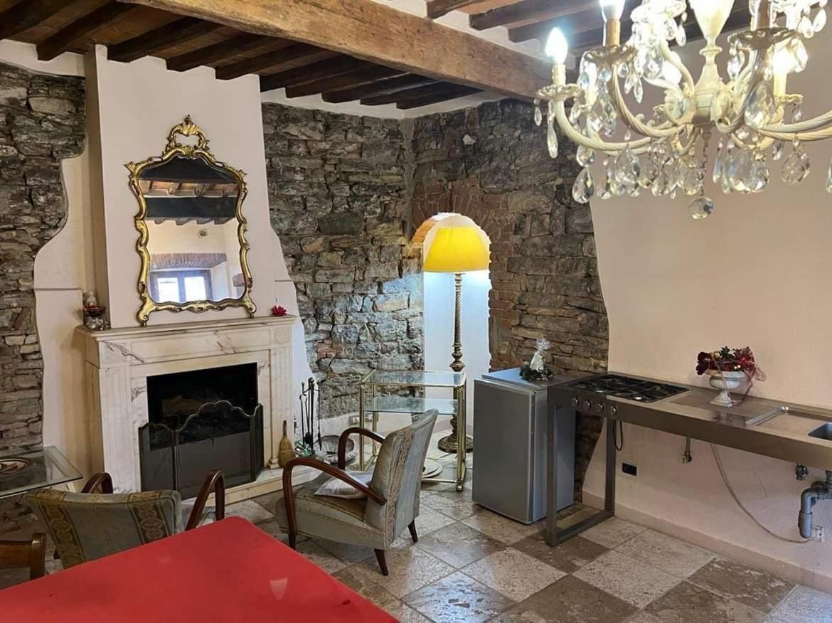 La Piazzetta Toscana B&B กัมปีลยา มาริตติมา ภายนอก รูปภาพ