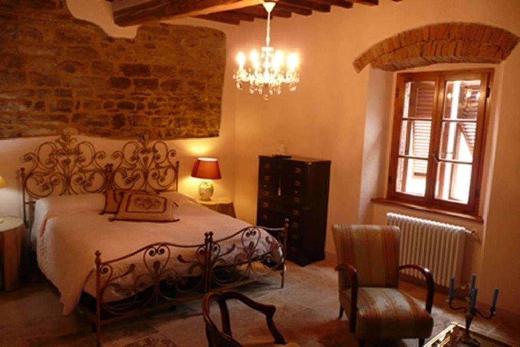 La Piazzetta Toscana B&B กัมปีลยา มาริตติมา ห้อง รูปภาพ