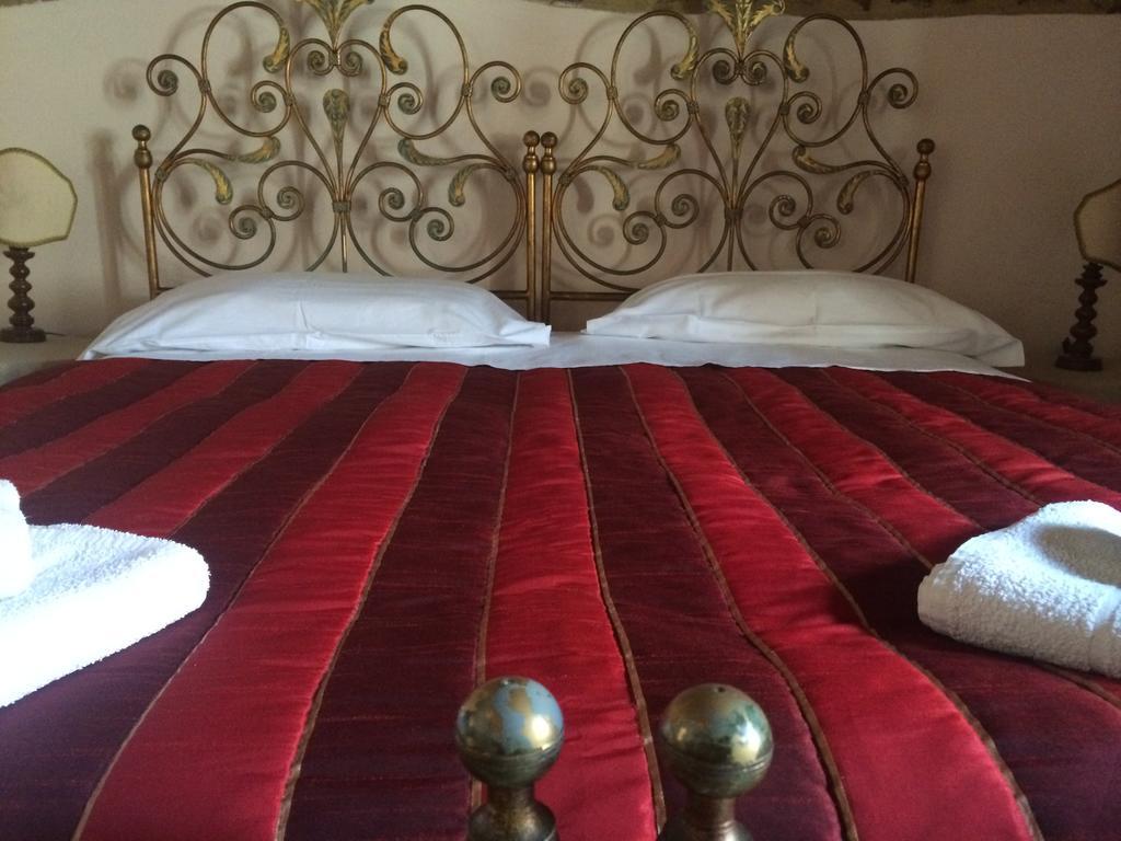 La Piazzetta Toscana B&B กัมปีลยา มาริตติมา ห้อง รูปภาพ